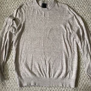 Men’s H&M lightweight sweater size Medium; very comfortable